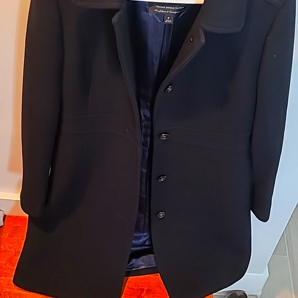 J. Crew Lady Day Coat in Italian Double Cloth Wool with Thinsulate - Black - 6 - Picture 4 of 9